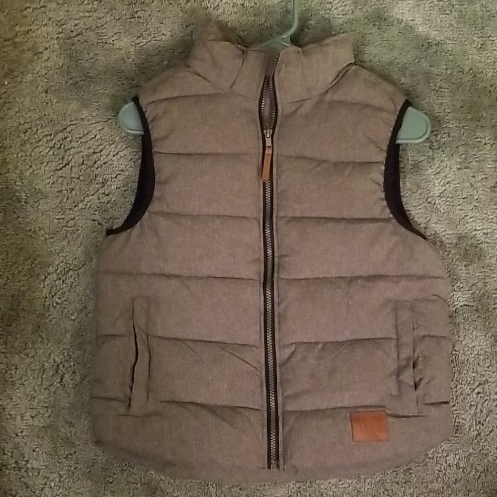 Boys puffer vest